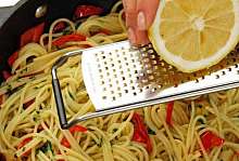 Спагетти с чесноком и маслом Шаг 3.