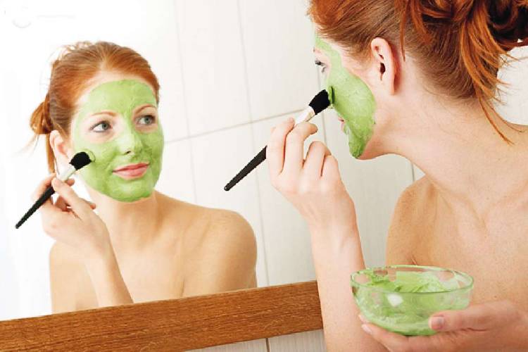 Самые популярные мифы об уходе за кожей лица