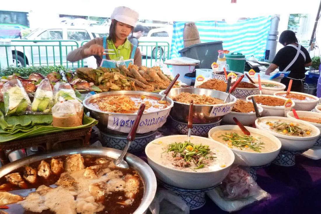 ТОП-10 блюд уличной еды которые должен попробовать каждый путешественник