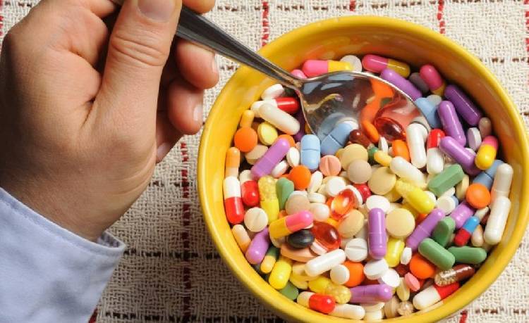 Ученые рассказали, какие витамины являются убийцами