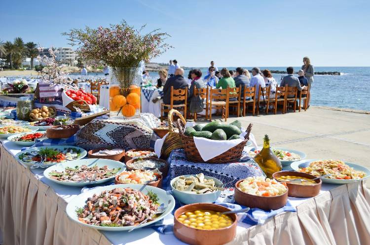 Какие кушанья стоит попробовать на Кипре