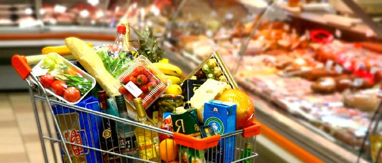 Какие продукты в супермаркете стоит покупать с особой осторожностью?