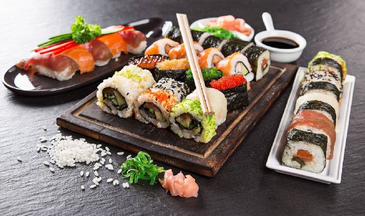 Пять правил, о которых нужно помнить при употреблении суши
