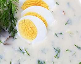 Венгерский суп «Чорба» с мятой и чесноком