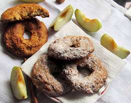 Овсяные пончики с яблоком и корицей