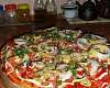 Пицца с колбасой, зеленой фасолью и оливками - рецепт с фото, рецепт приготовления в домашних условиях