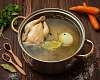 Домашняя курица в луково-яичном бульоне - рецепт с фото, рецепт приготовления в домашних условиях