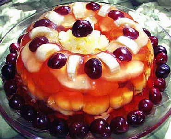 Торт с фруктами и желе