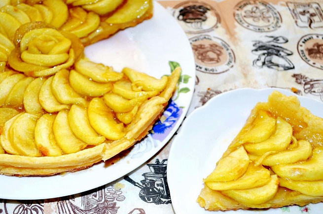 Тарт с яблоками и карамелью, nаhn c z,kjrаvb b rаhаvtkm.
