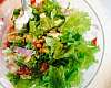 Салат из красной фасоли с творожным сыром, красным луком и сезонным салатом - рецепт с фото, рецепт приготовления в домашних условиях