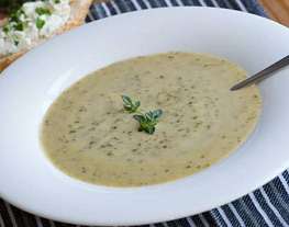 Крем-суп из цветной капусты с сыром «Стилтон»
