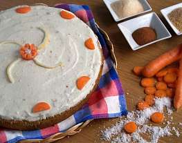 Морковный пирог с сахарной глазурью