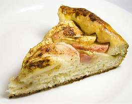 Абрикосово-яблочный пирог