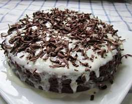 Быстрый шоколадный торт со сметанным кремом
