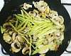 Рис с овощами в соусе табаско, зеленью и жареным беконом - рецепт с фото, рецепт приготовления в домашних условиях
