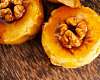 Печеные яблоки с кармелью, орехами, медом и сливками - рецепт с фото, рецепт приготовления в домашних условиях