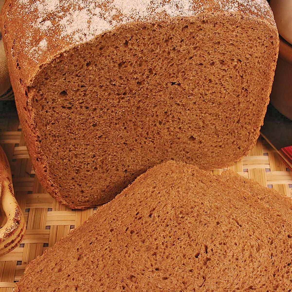 Хлеб дарницкий в духовке в домашних. Хлеб Дарницкий. Хлеб с тмином. Солод для хлеба. Пшеничный хлеб с солодом.