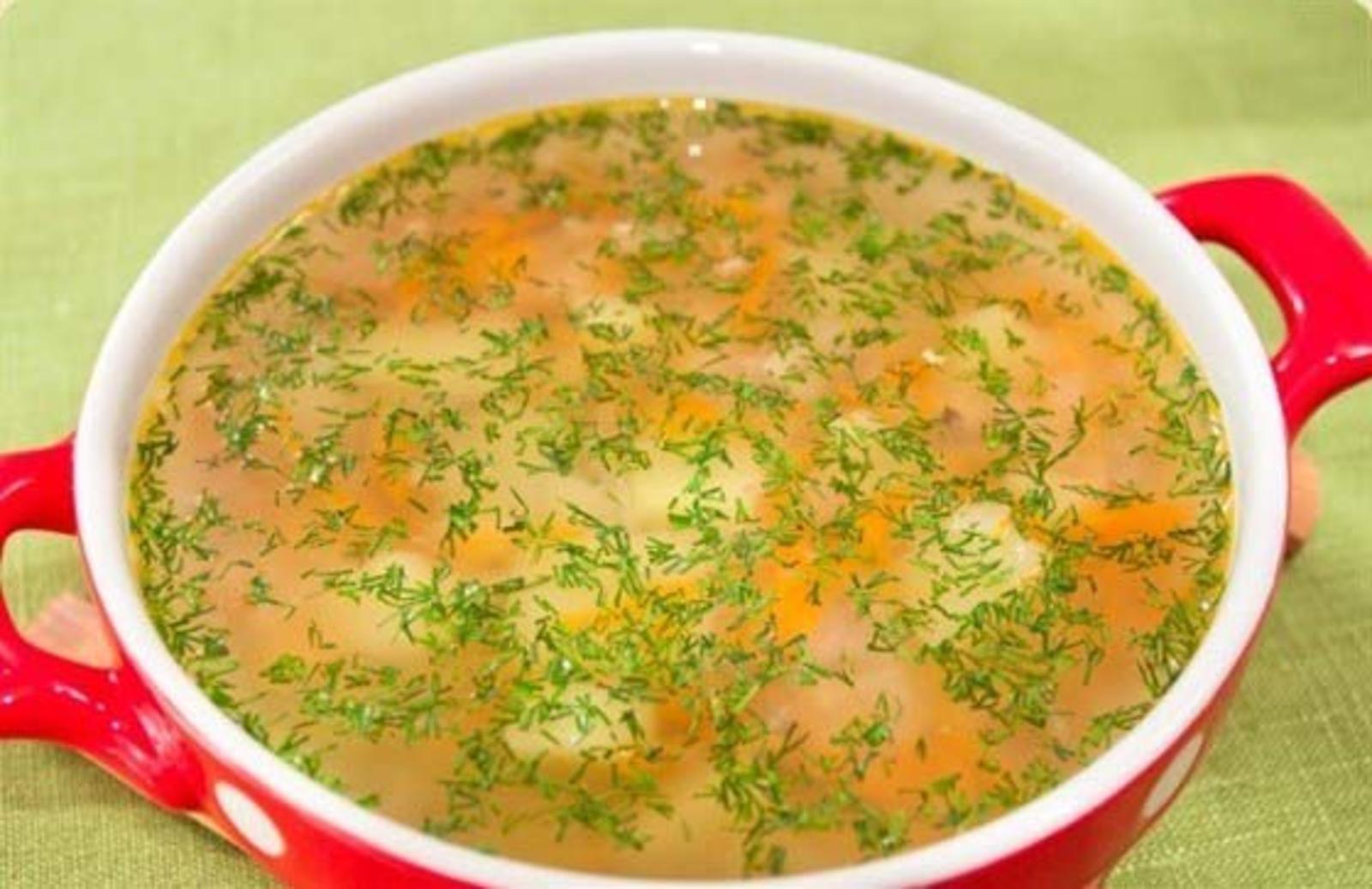 Рыбный суп из консервов фото рецепт. Рыбный суп из консервов горбуши. Суп из консервы горбуши. Суп с консервой горбуши. Суп из консервированной горбуши.