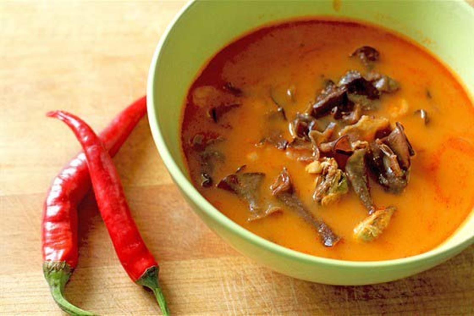 Суп из древесных китайских грибов