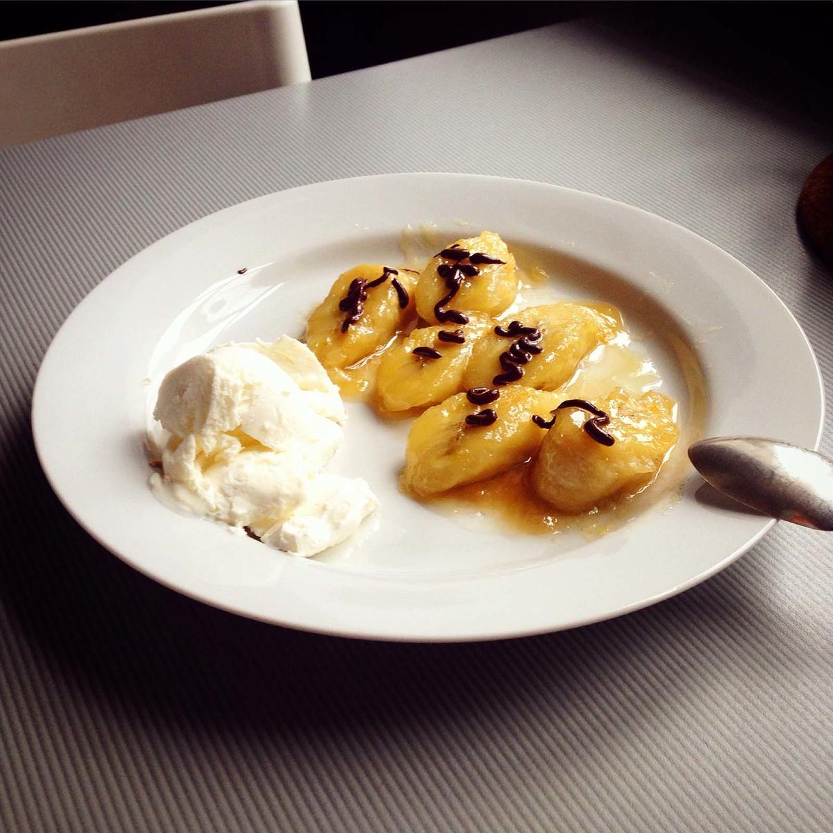 Рецепт десерт из банана с медом