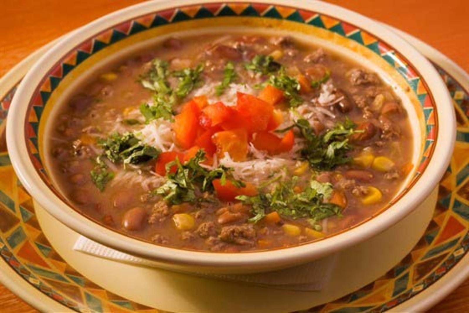 Meat soup. Первые блюда. Мясной суп. Мясная похлебка. Суп с рисом и тушенкой.